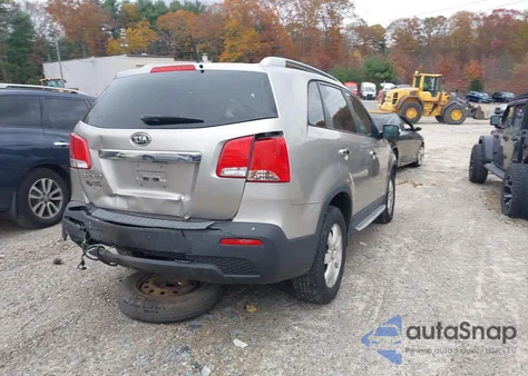 2013 Kia Sorento Lx V6 z USA, uszkodzony, nr VIN 5XYKTDA26DG3607